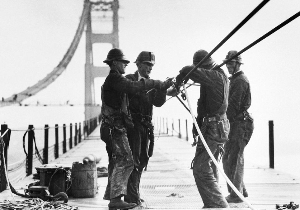 workers building the golden gate bridge